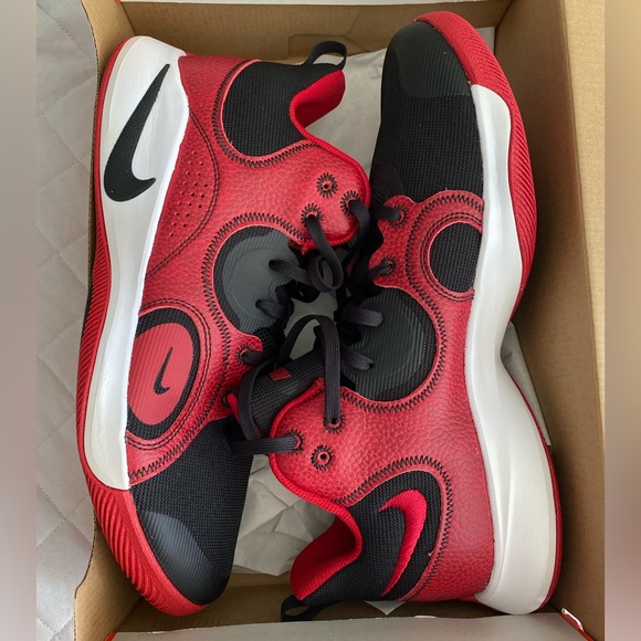 mens nike flyby low 2